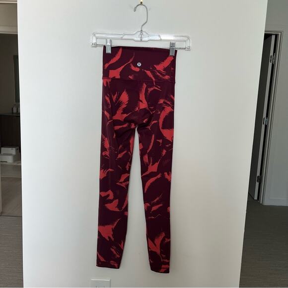 Lululemon Wunder Under Legging in Flower Pop Poppy Coral Deep Ruby Size 2 - Picture 2 of 3